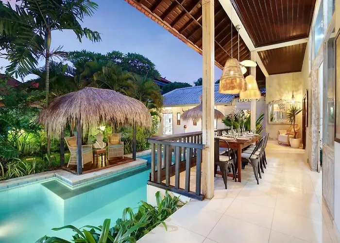 Seminyak Beach Seagrass Villa 4Br