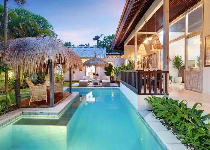 Seminyak Beach Seagrass Villa 4Br