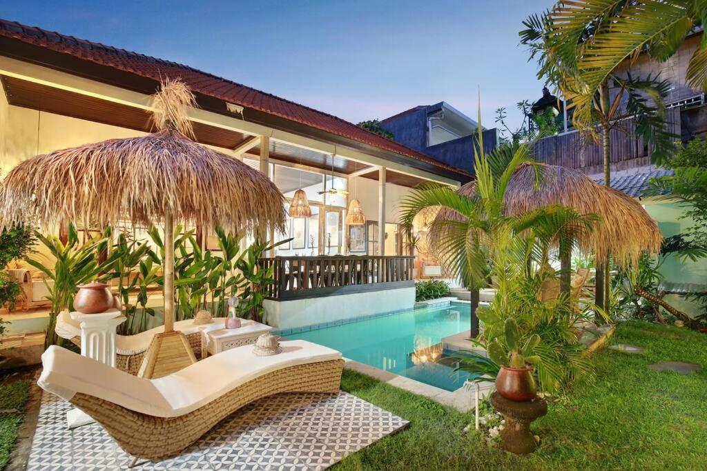 Seagrass 4br * Seminyak (Bali)